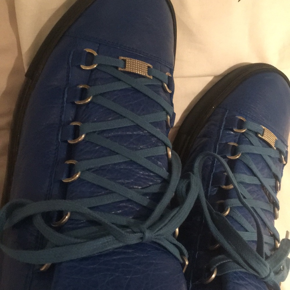 Balenciaga Arena size 42